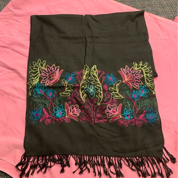 Jackpot 100% wool scarf - Picture 1 of 6